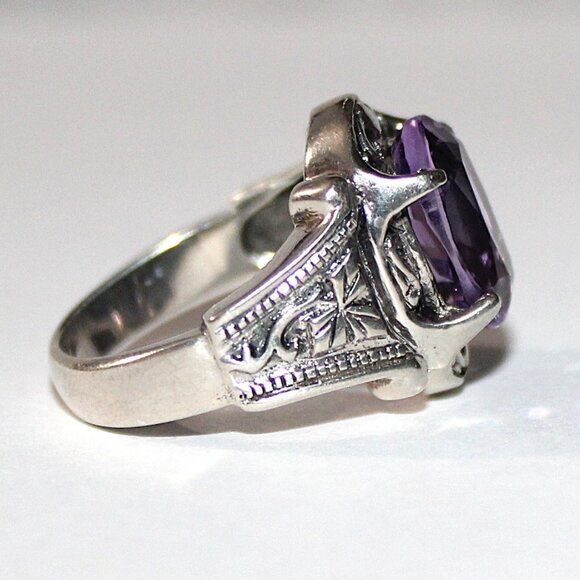 Sterling Silver Ornate Amethyst Ring - Picture 4 of 7